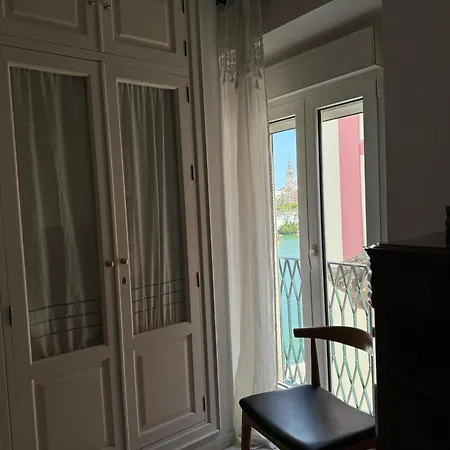 Wonderful Duplex In Calle Betis Apartment
