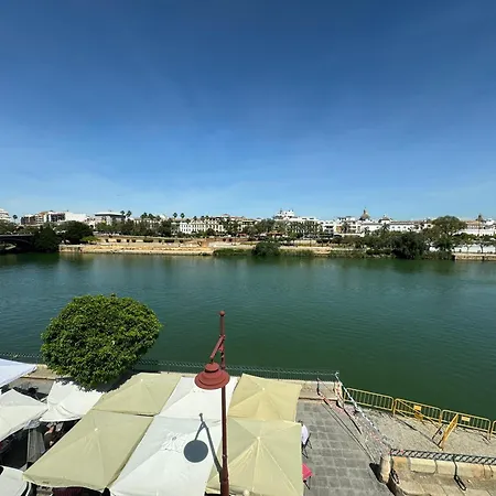 Wonderful Duplex In Calle Betis * إشبيلية